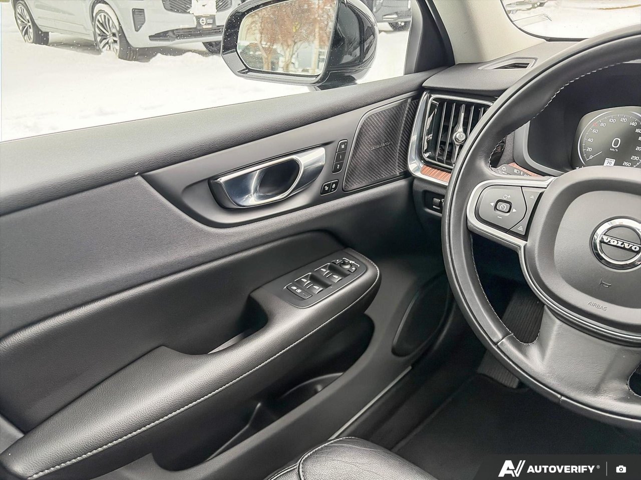 2022 Volvo S60-16