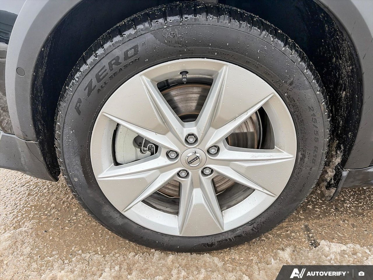 2025 Volvo V60 Cross Country Core-8