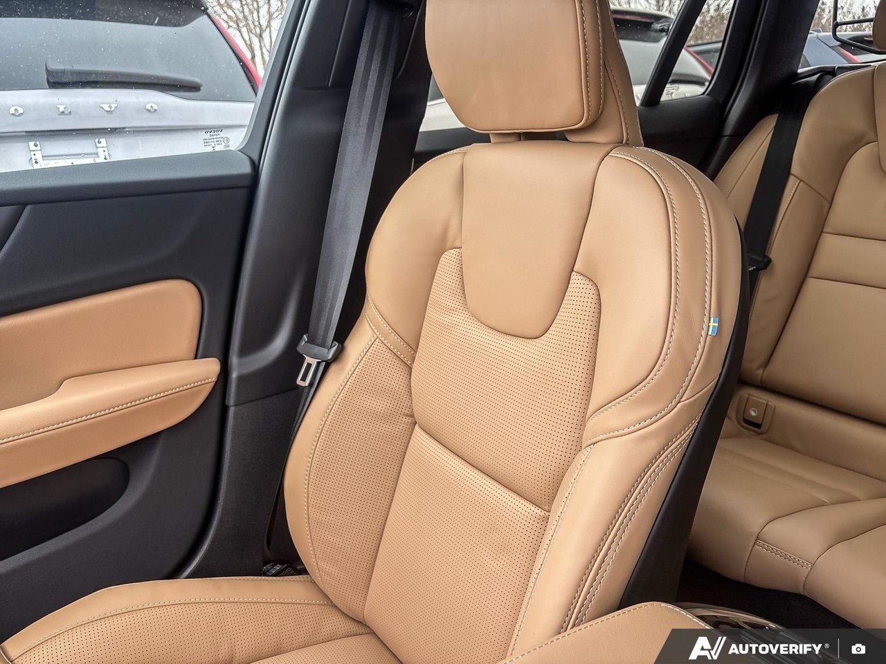2026 Volvo V60 Cross Country Ultra-20