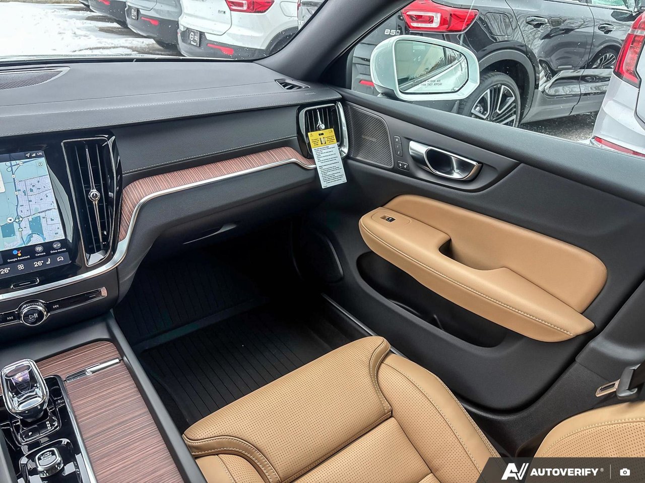 2026 Volvo V60 Cross Country Ultra-25