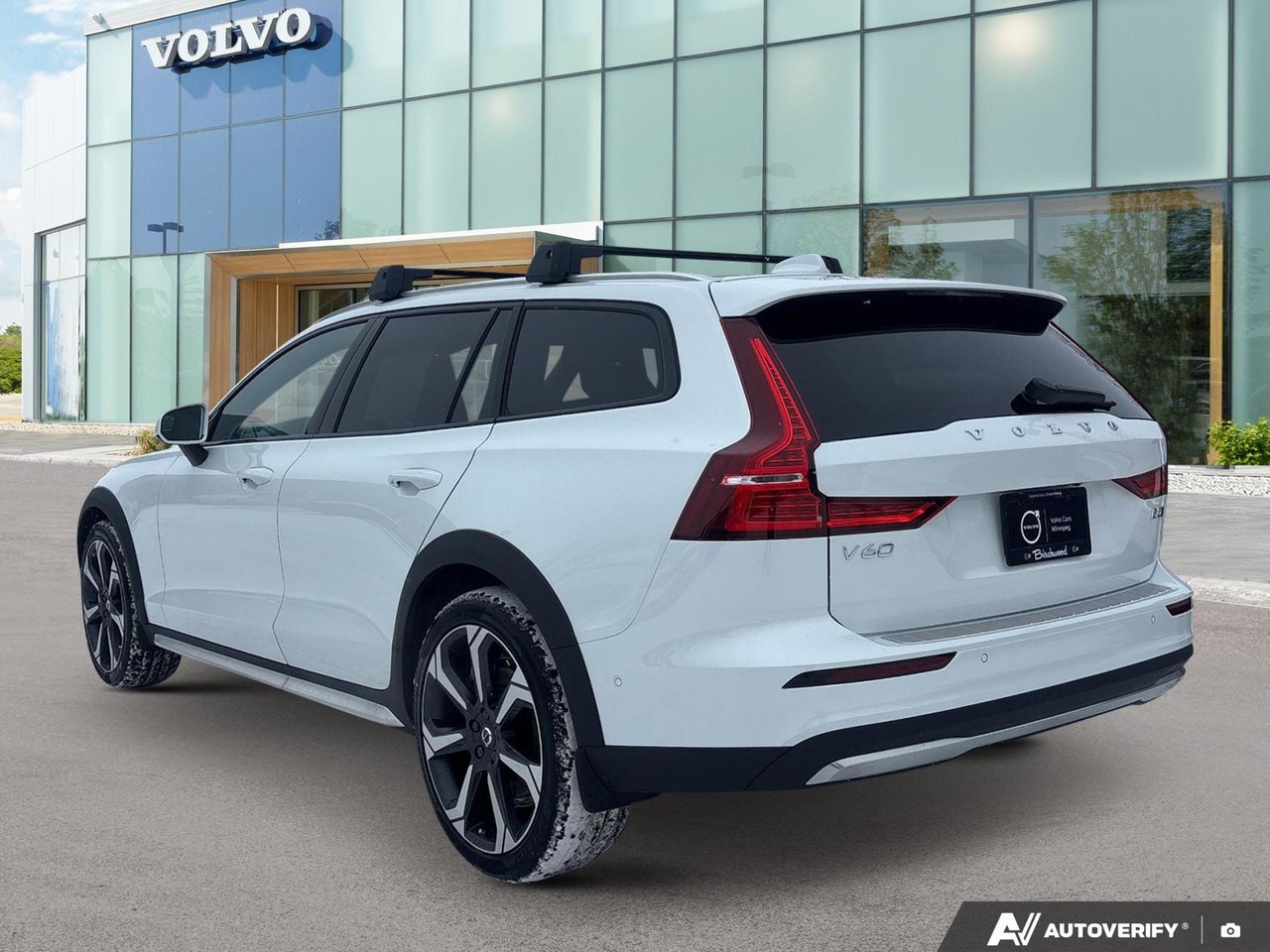 2026 Volvo V60 Cross Country Ultra-3