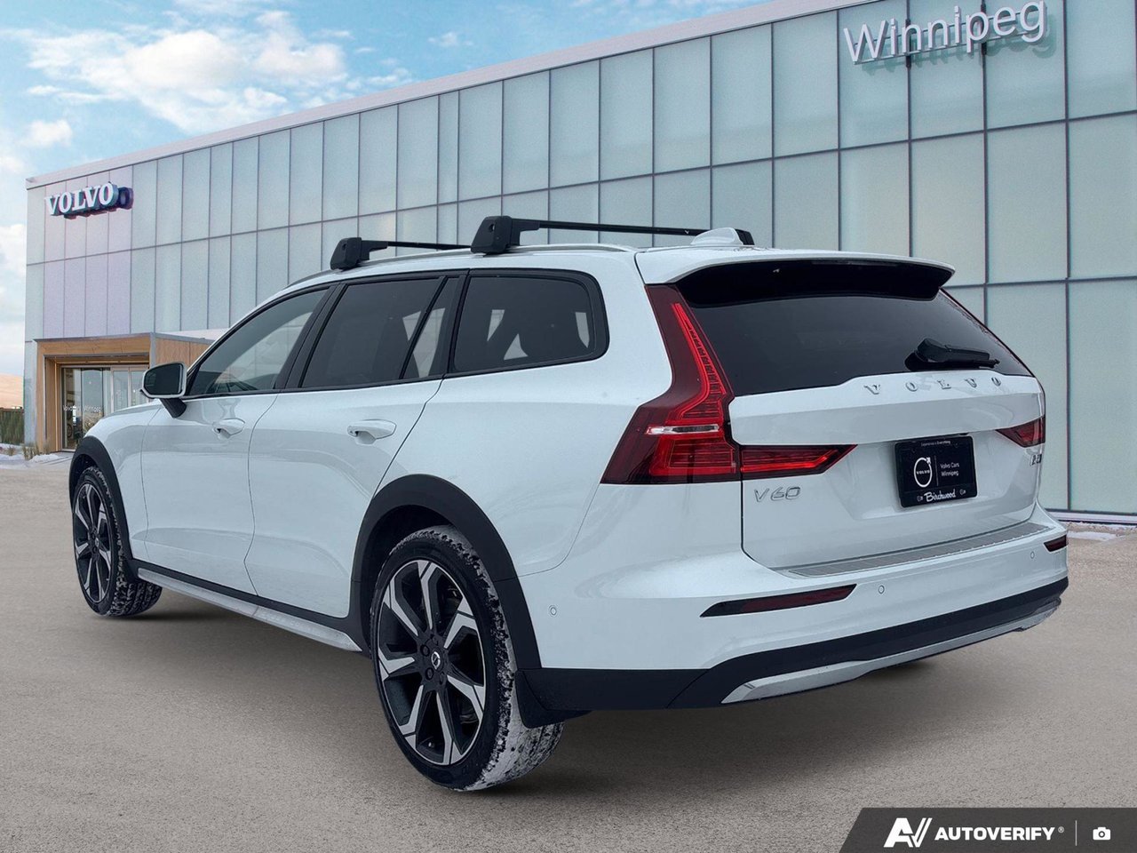 2026 Volvo V60 Cross Country Ultra-3