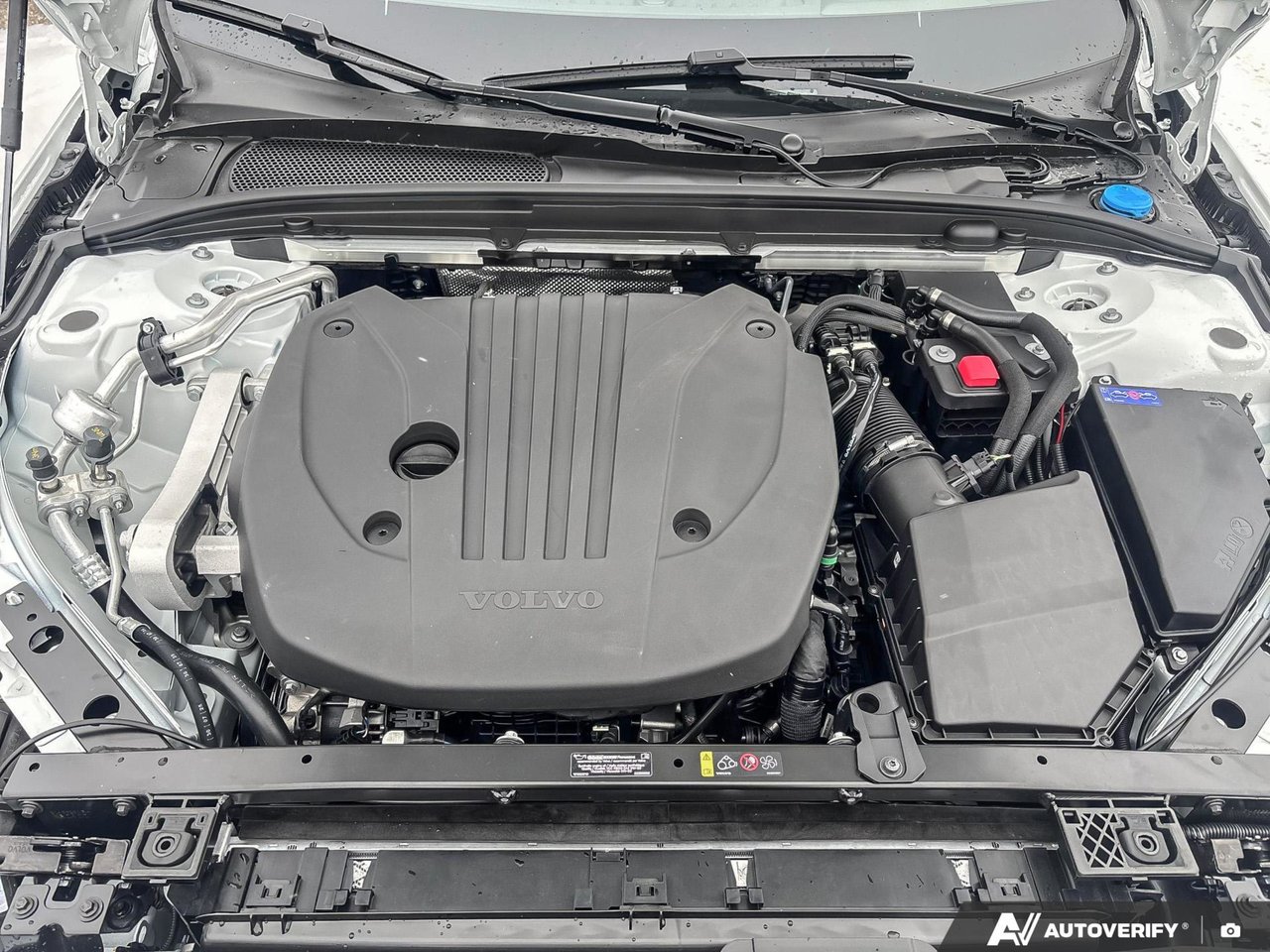 2026 Volvo V60 Cross Country Ultra-7