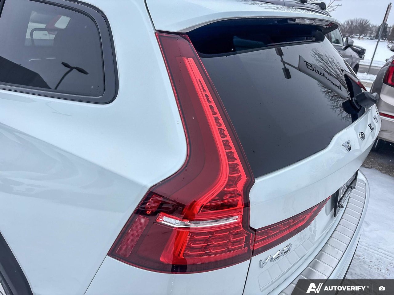 2026 Volvo V60 Cross Country Ultra-12