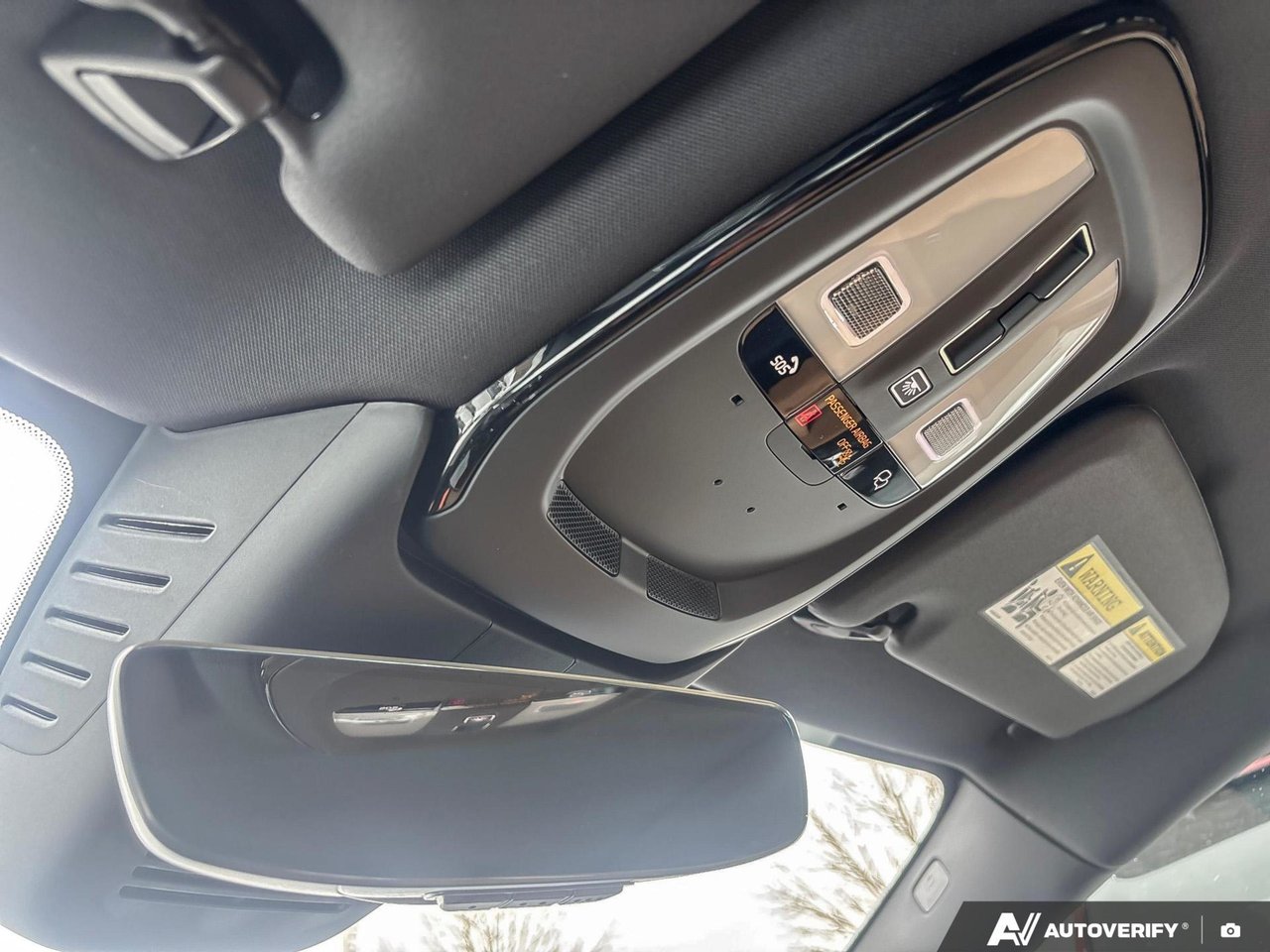 2026 Volvo V60 Cross Country Ultra-21