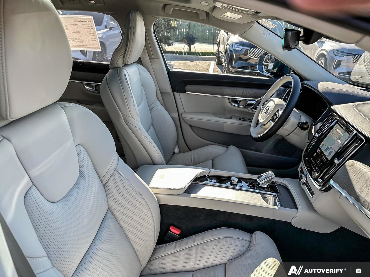 2026 Volvo V90 Cross Country Ultra-22