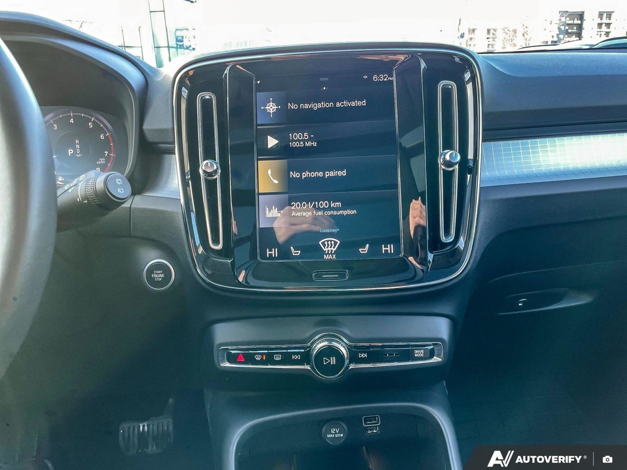 2020 Volvo XC40 Momentum-18