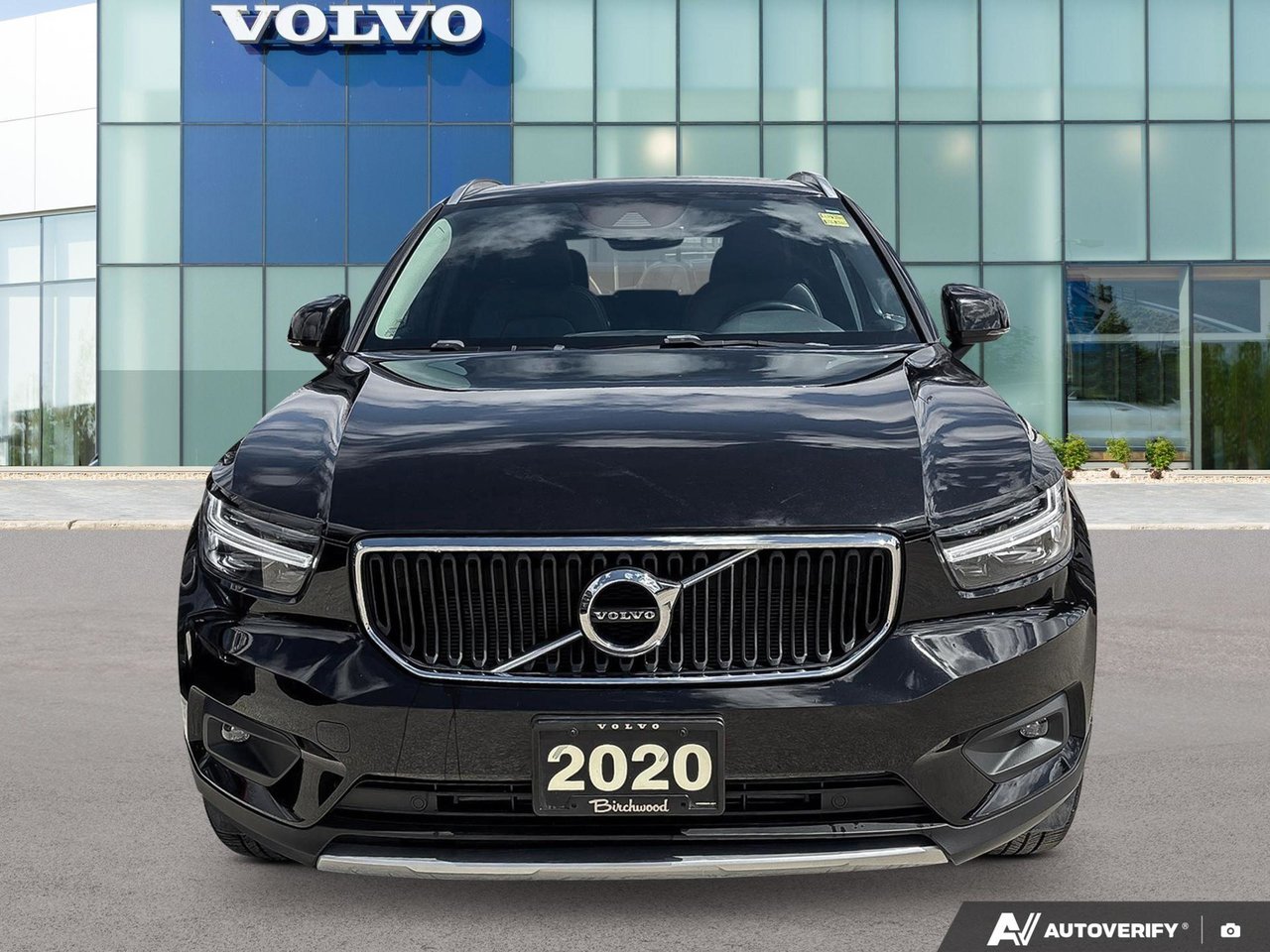 2020 Volvo XC40 Momentum-5