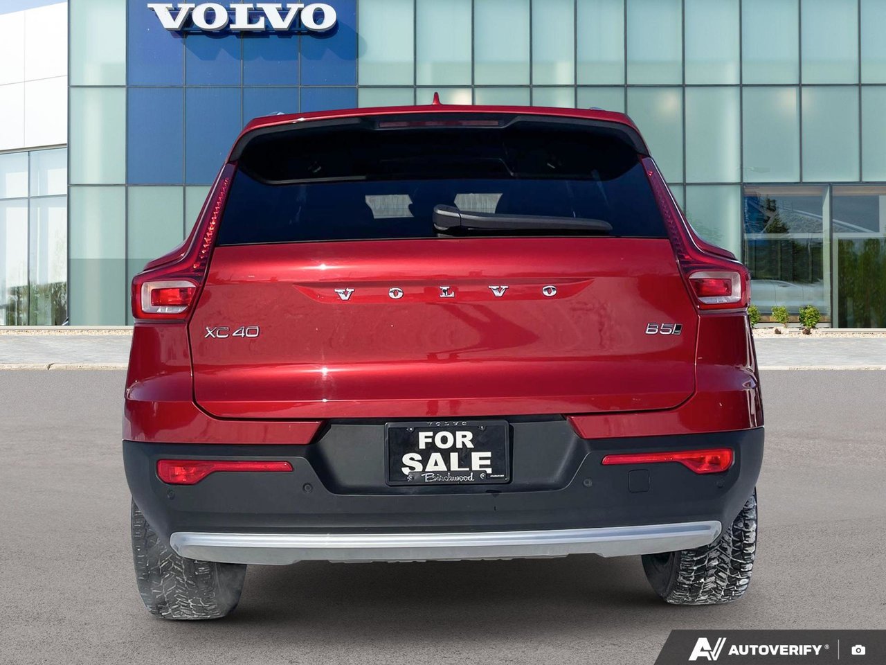 2023 Volvo XC40 Ultimate Bright Theme-4