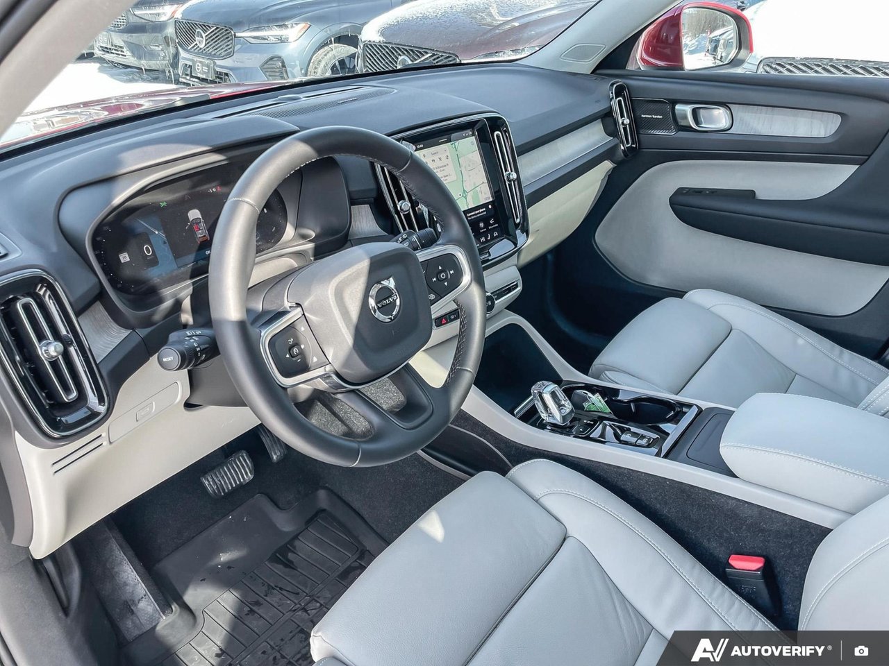2023 Volvo XC40 Ultimate Bright Theme-12