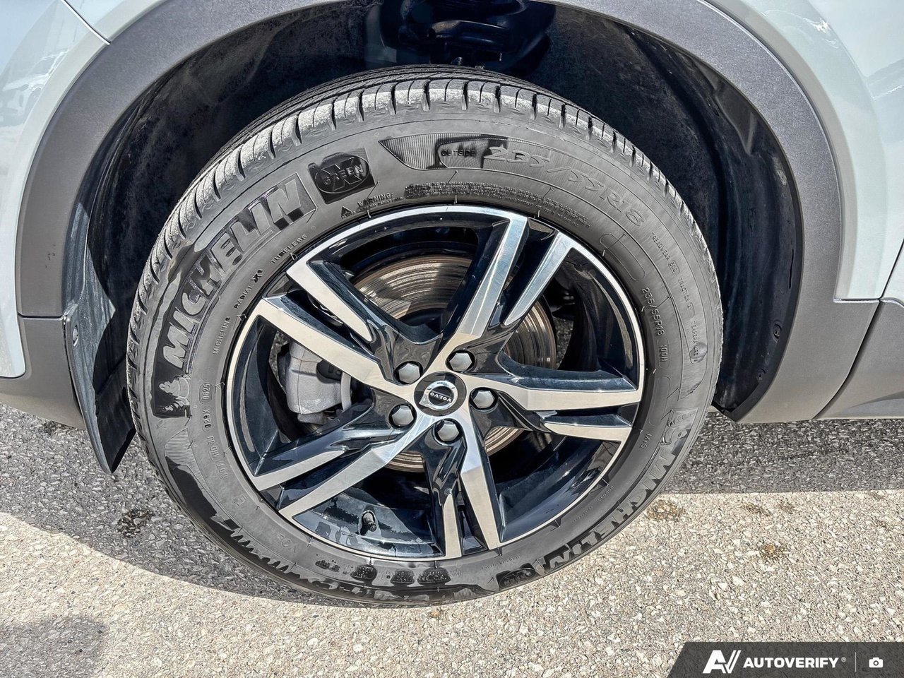 2025 Volvo XC40 Core Bright Theme-8