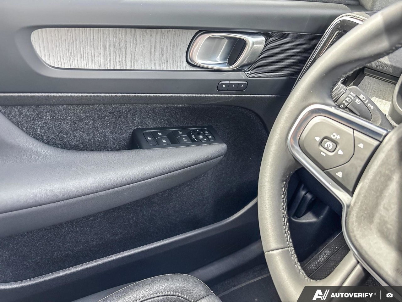 2025 Volvo XC40 Core Bright Theme-16