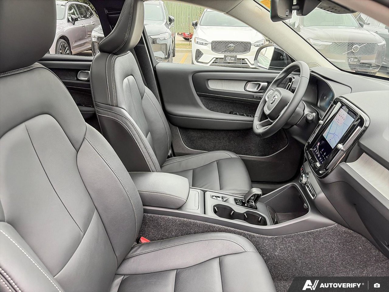 2025 Volvo XC40 Core Bright Theme-22