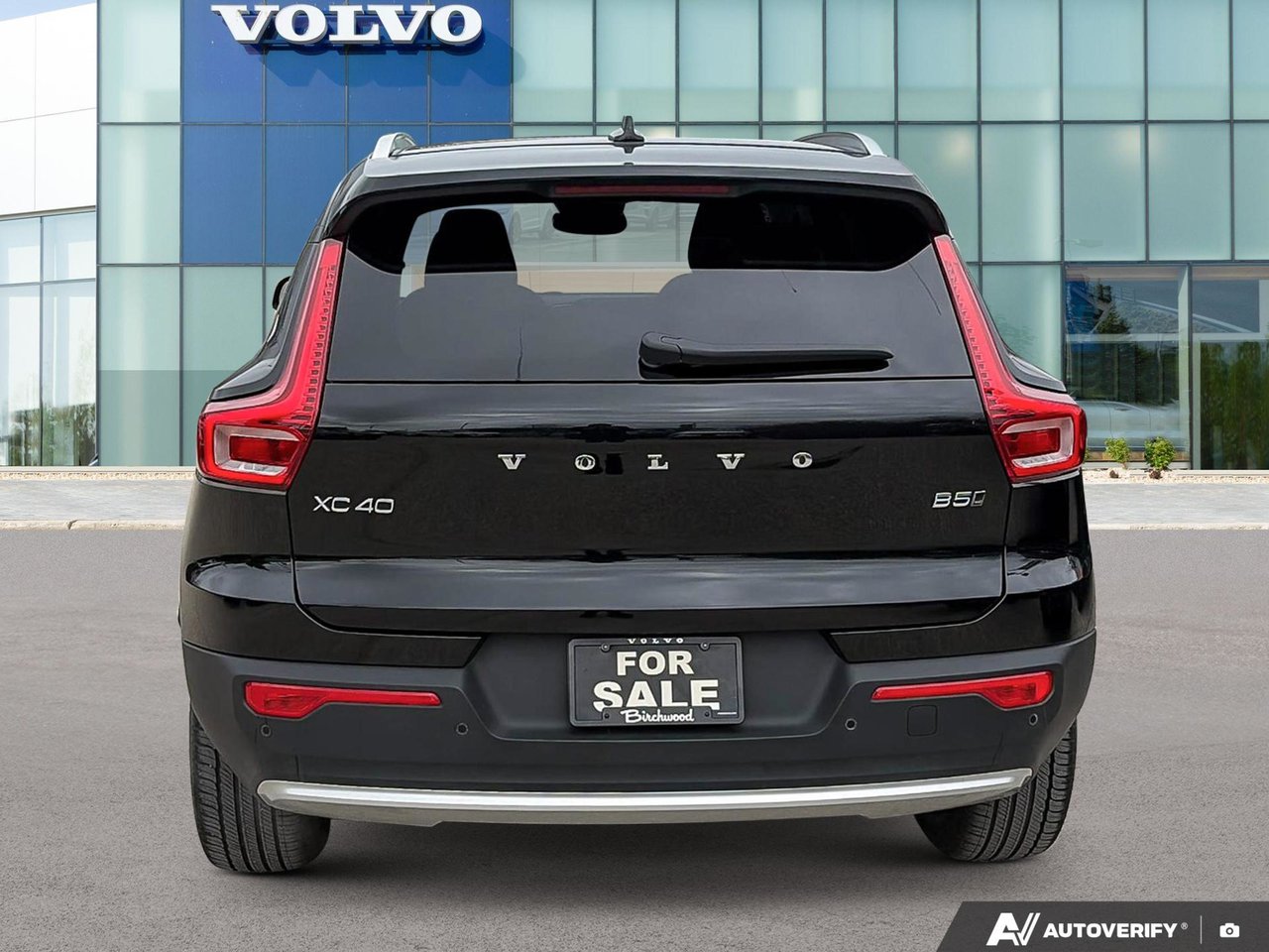 2025 Volvo XC40 Core Bright Theme-4