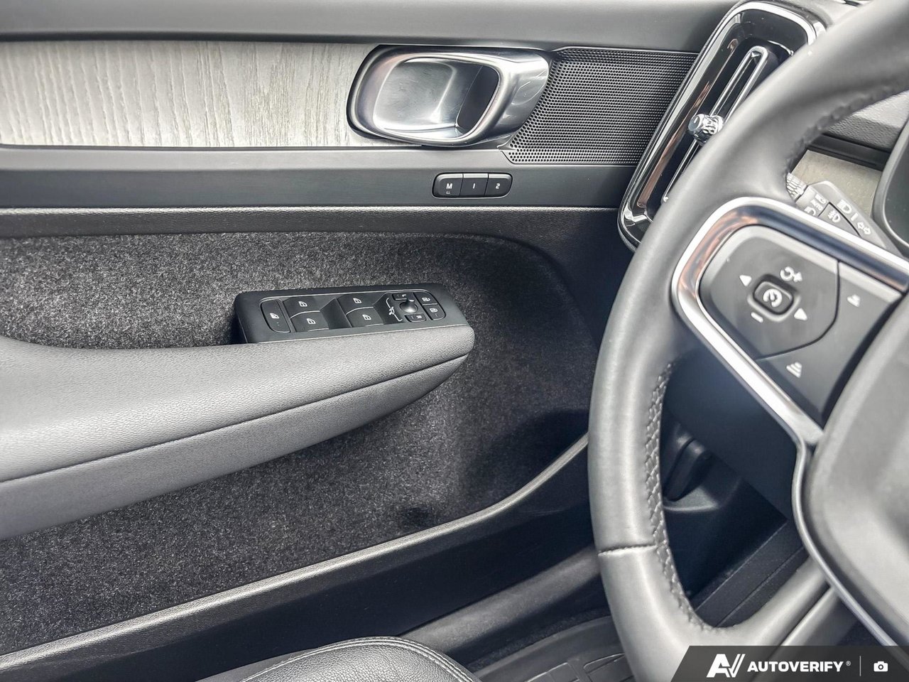 2025 Volvo XC40 Core Bright Theme-16