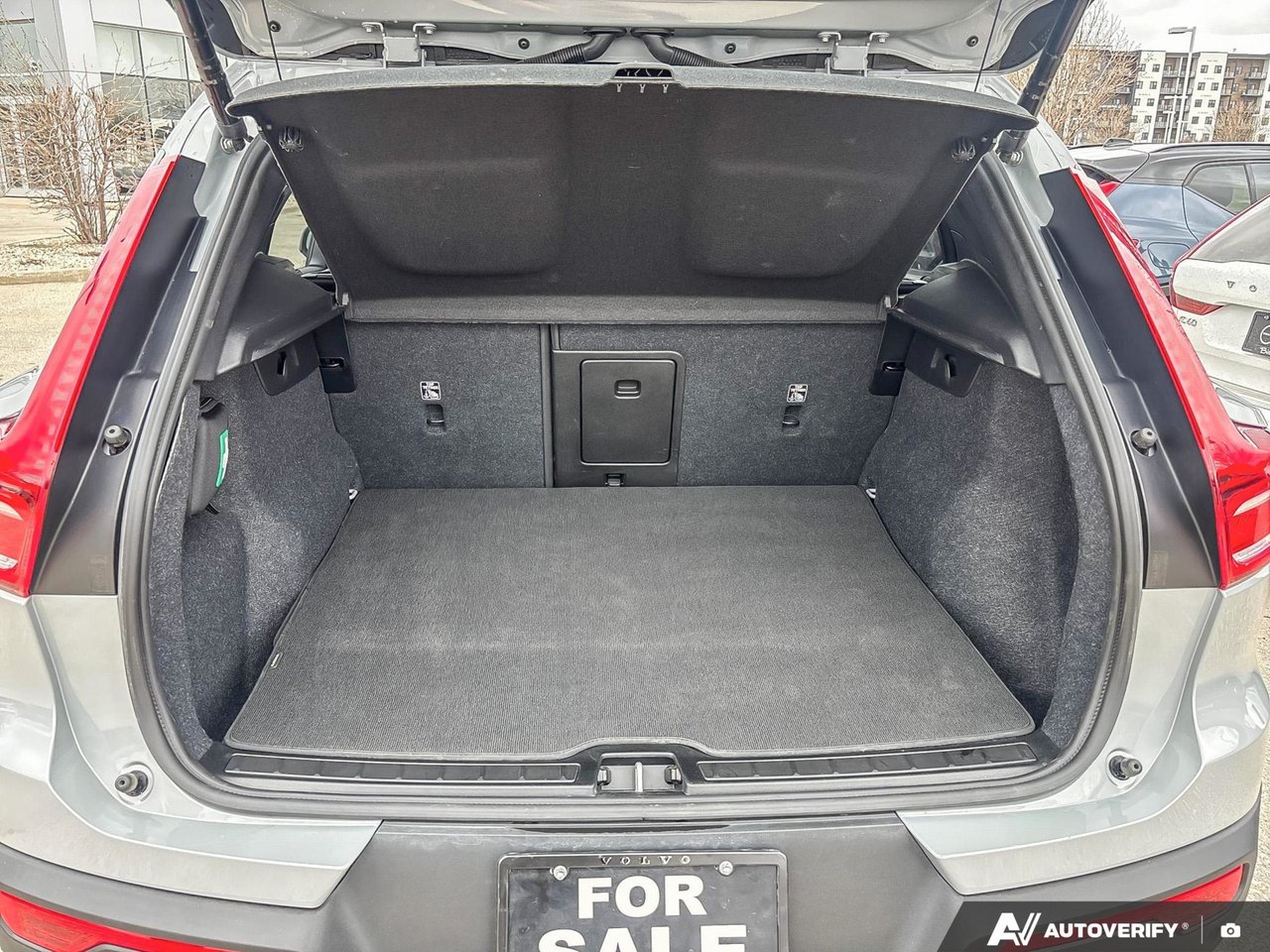 2025 Volvo XC40 Core Bright Theme-7