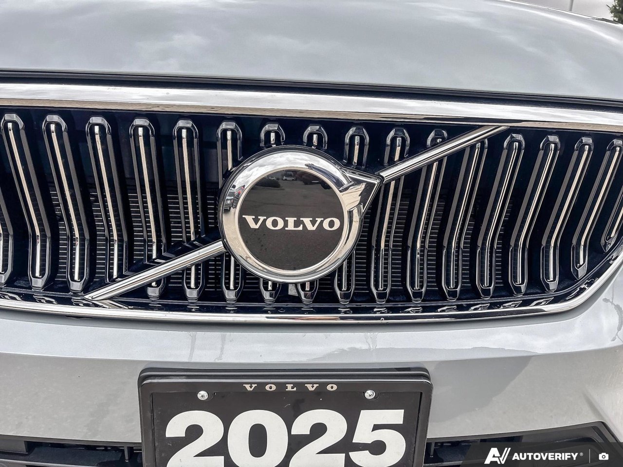 2025 Volvo XC40 Core Bright Theme-5