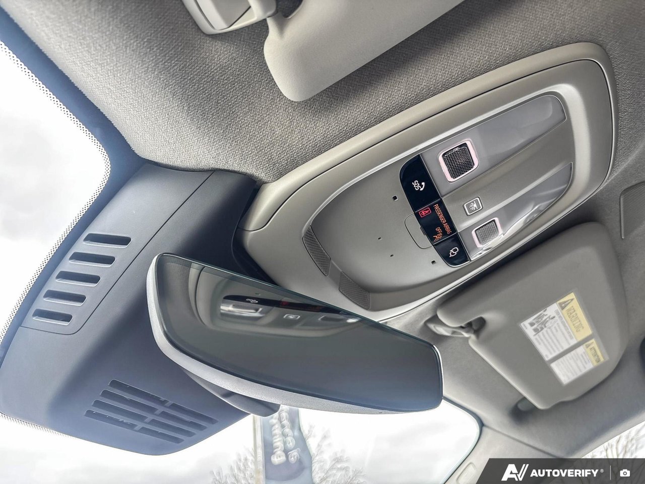 2025 Volvo XC40 Core Bright Theme-20