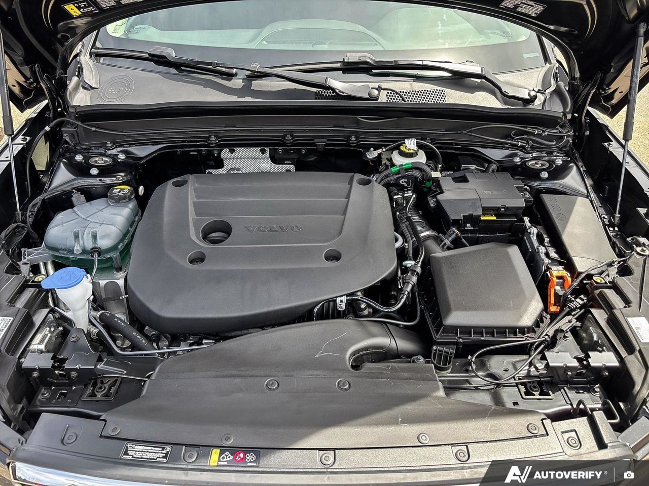 2025 Volvo XC40 Core Bright Theme-6
