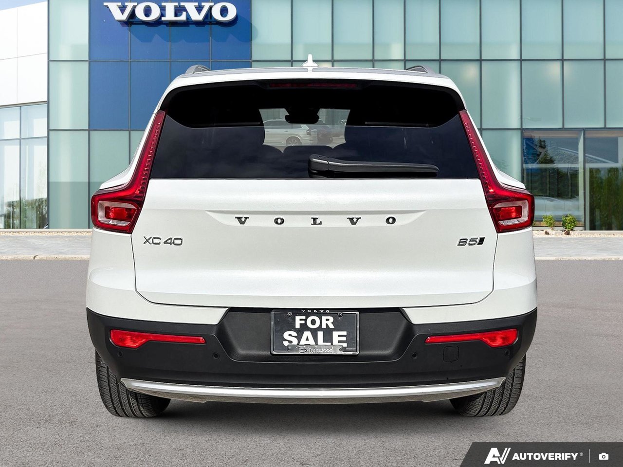2025 Volvo XC40 Core Bright Theme-3