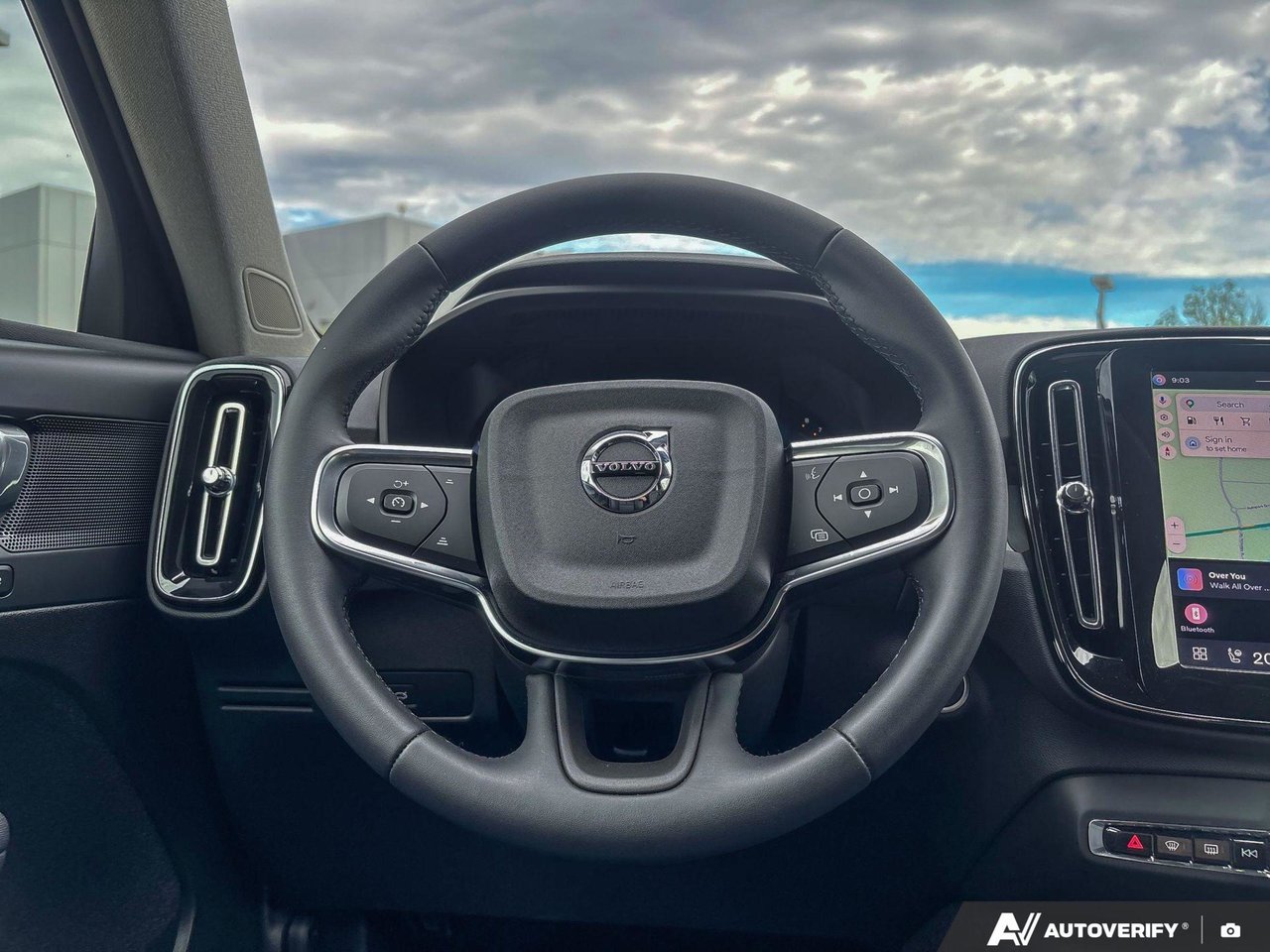 2025 Volvo XC40 Core Bright Theme-13