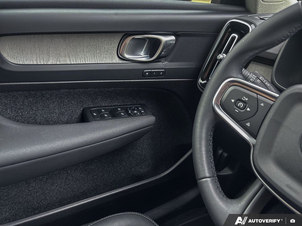 2025 Volvo XC40 Core Bright Theme-16
