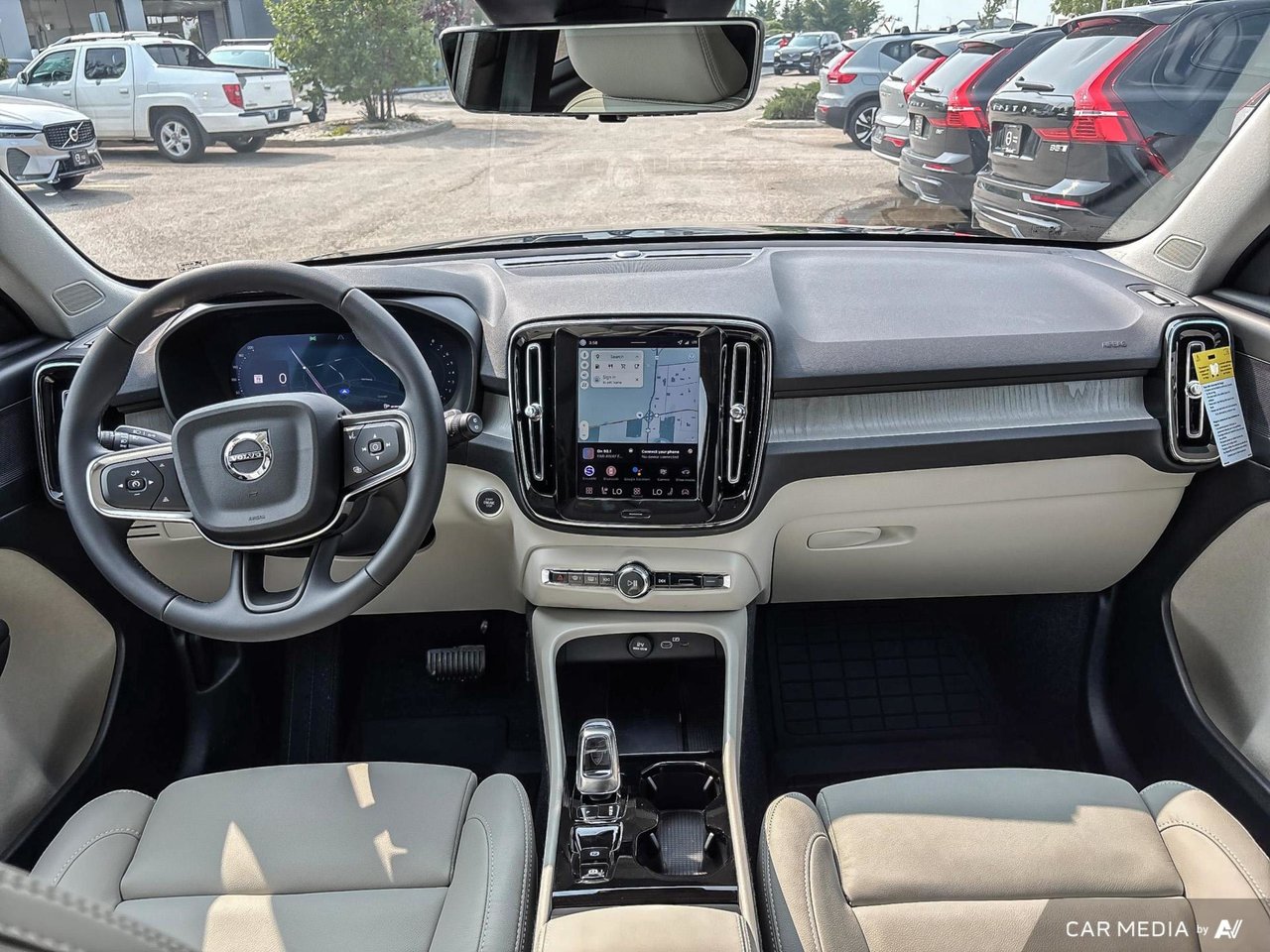 2026 Volvo XC40 Plus Dark Theme-24