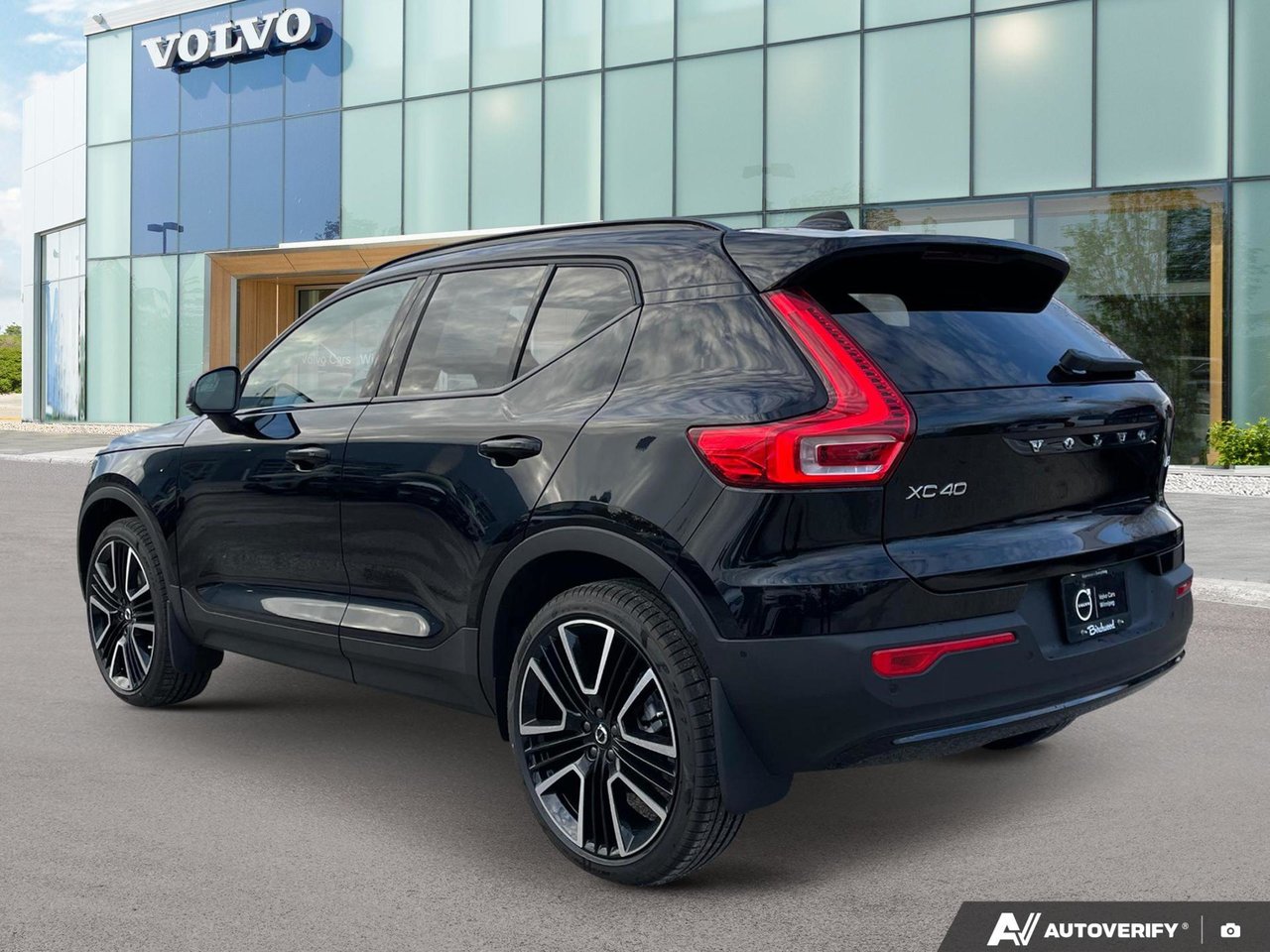 2026 Volvo XC40 Ultra Dark Theme-3