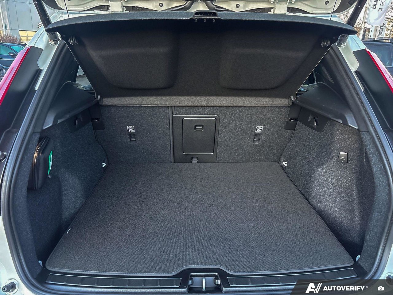 2026 Volvo XC40 Ultra Dark Theme-8