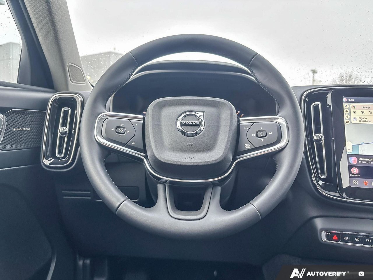 2026 Volvo XC40 Ultra Dark Theme-14