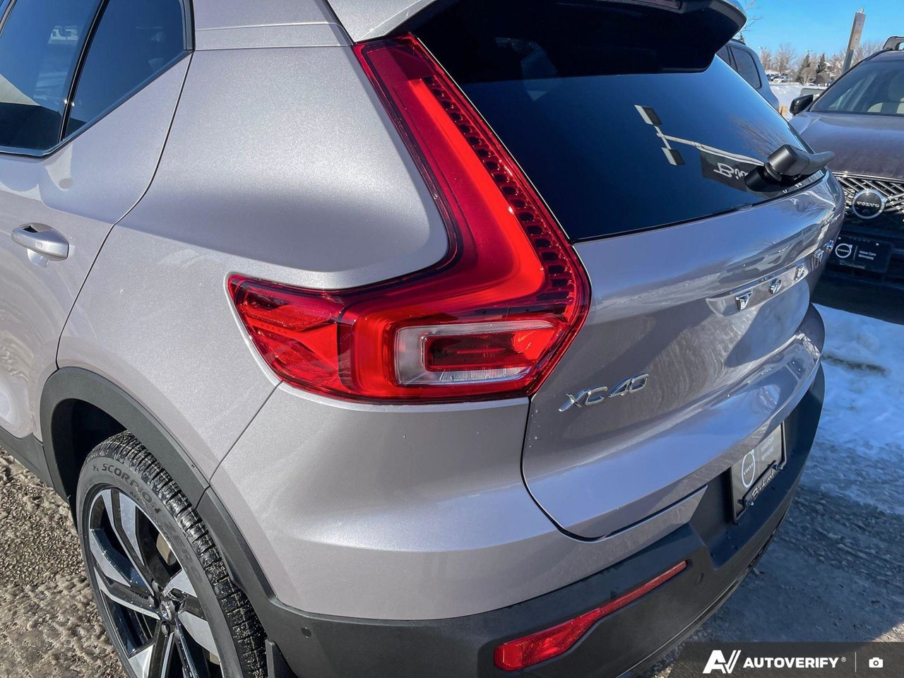 2026 Volvo XC40 Plus Dark Theme-12