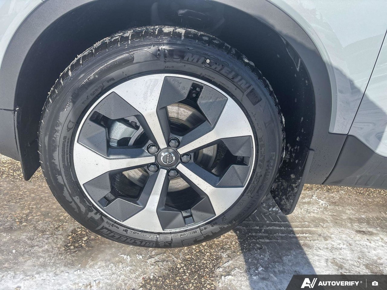 2026 Volvo XC40 Core Dark Theme-9