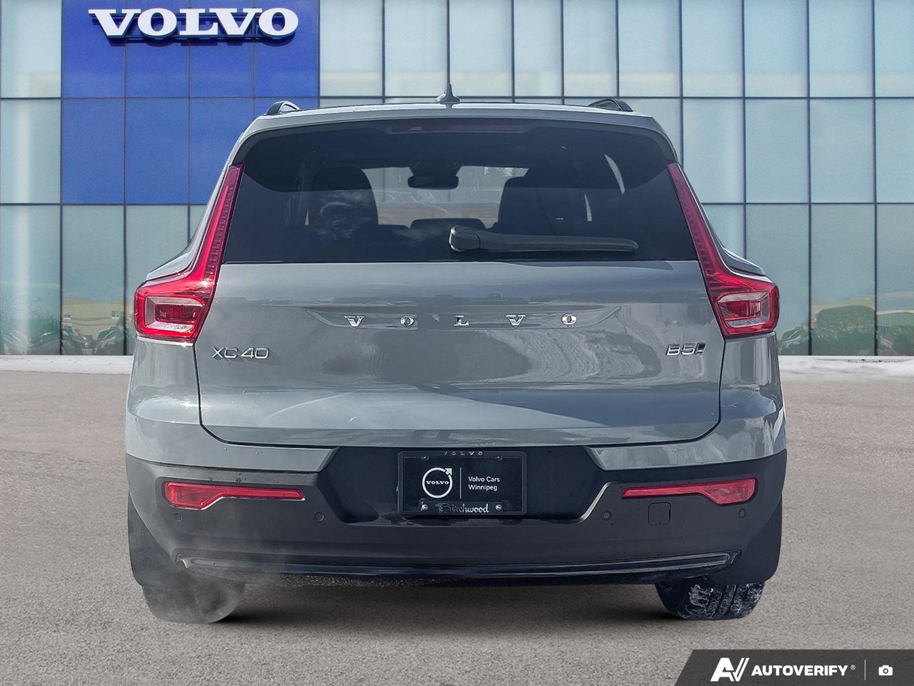 2026 Volvo XC40 Core Dark Theme-4