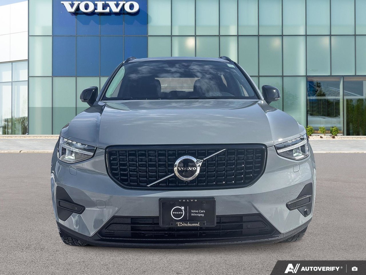 2026 Volvo XC40 Core Dark Theme-5