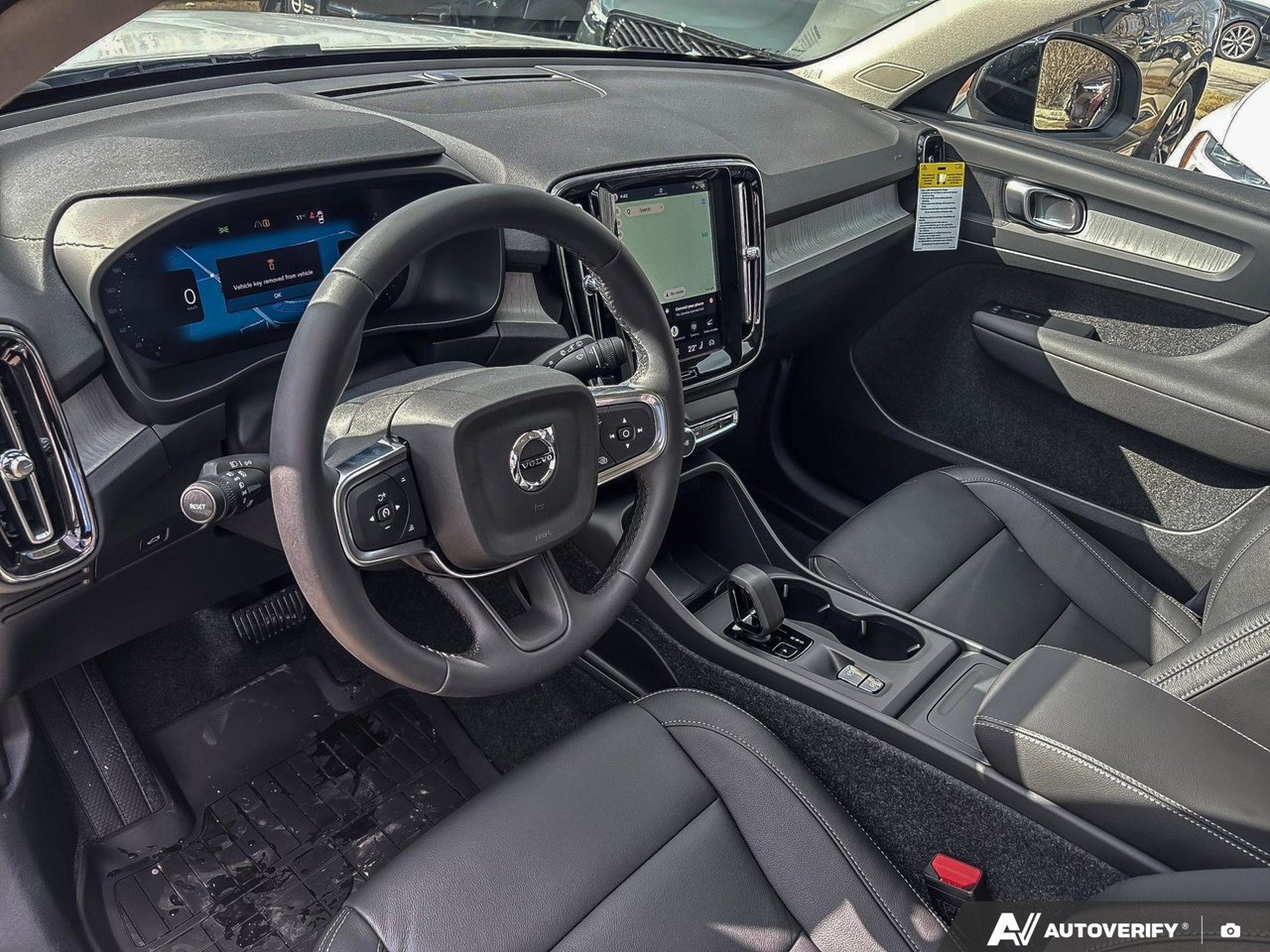 2026 Volvo XC40 Core Dark Theme-12