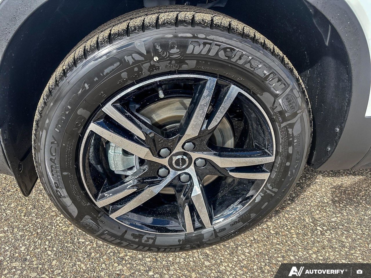 2026 Volvo XC40 Core Dark Theme-9