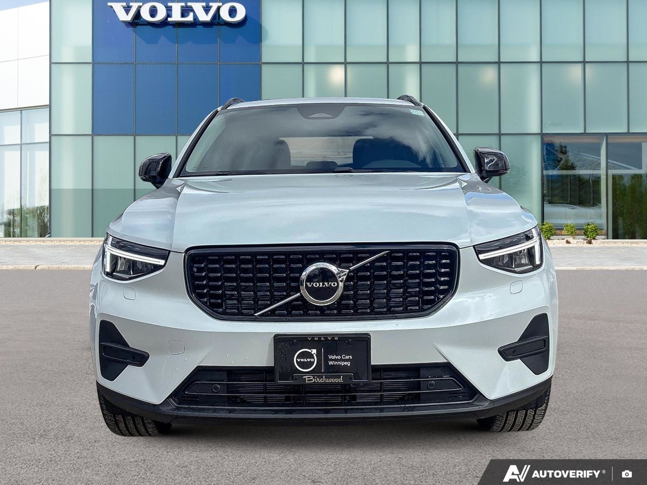 2026 Volvo XC40 Core Dark Theme-5