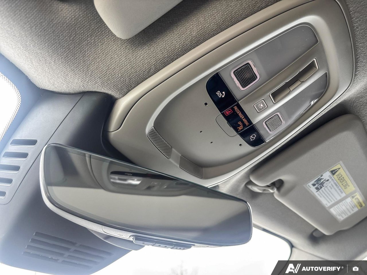 2026 Volvo XC40 Plus Dark Theme-20