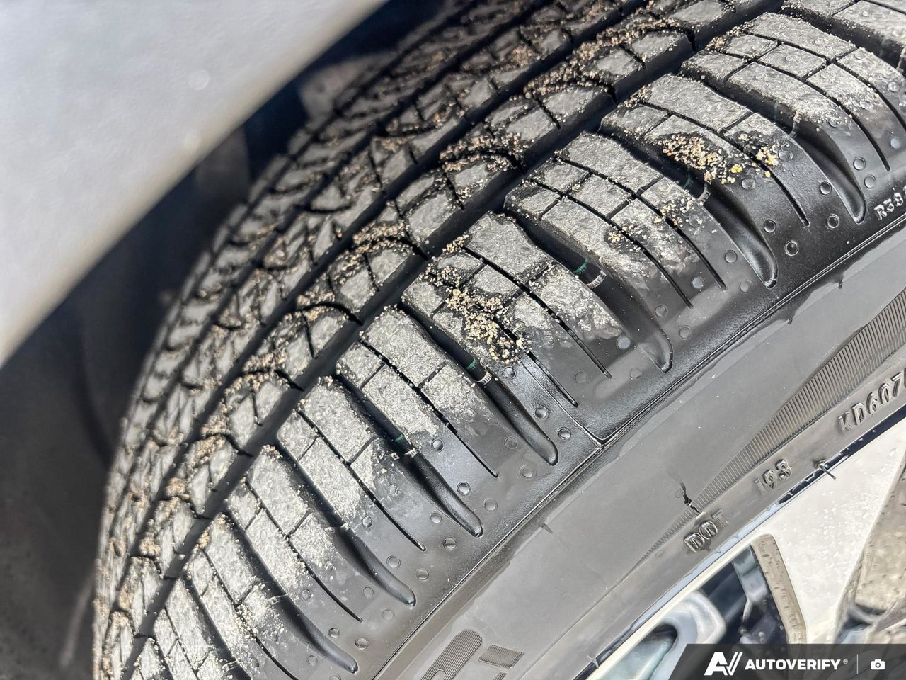 2026 Volvo XC40 Plus Dark Theme-9