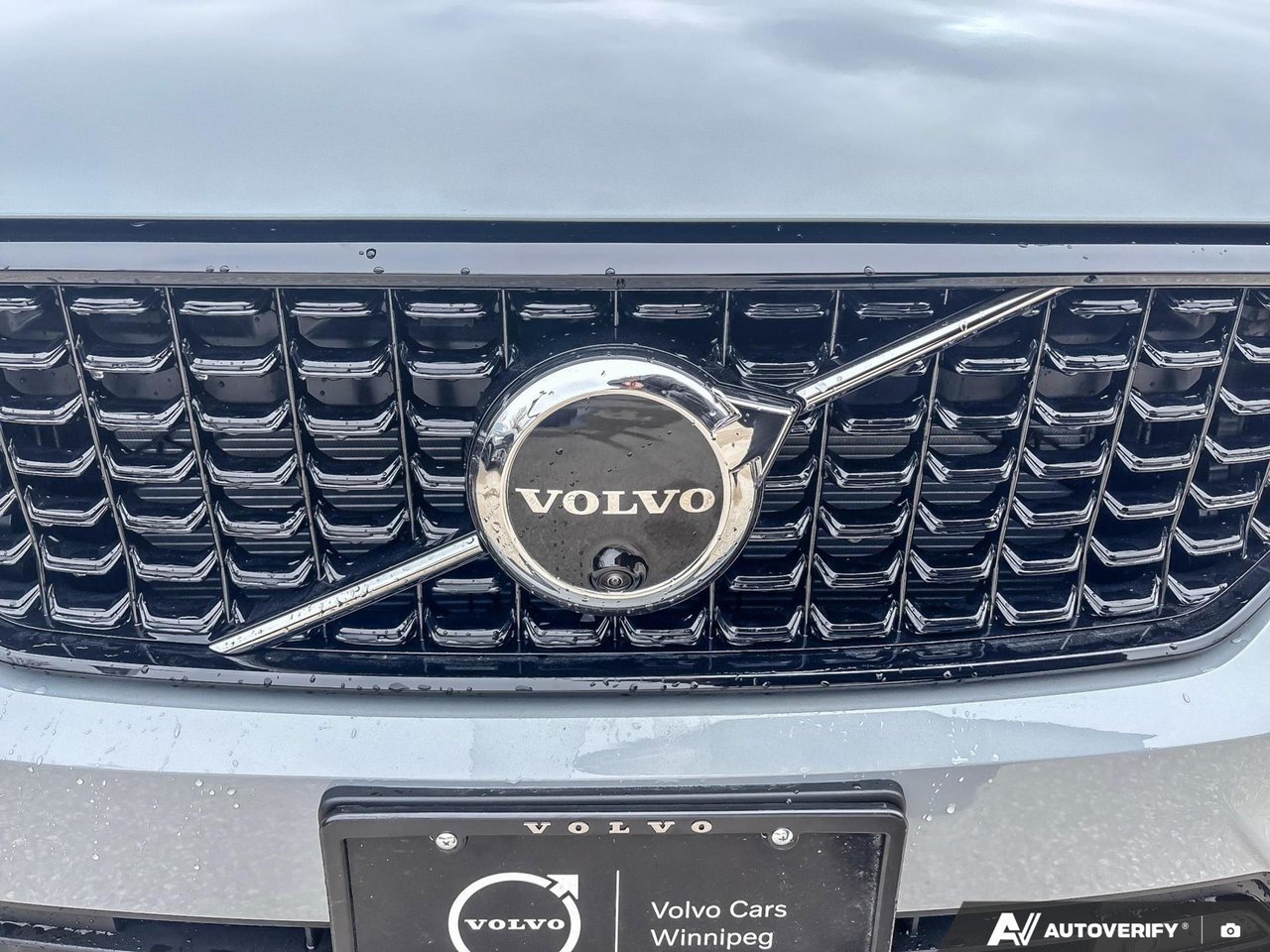 2026 Volvo XC40 Plus Dark Theme-5