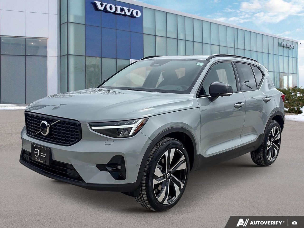 2026 Volvo XC40 Plus Dark Theme-0