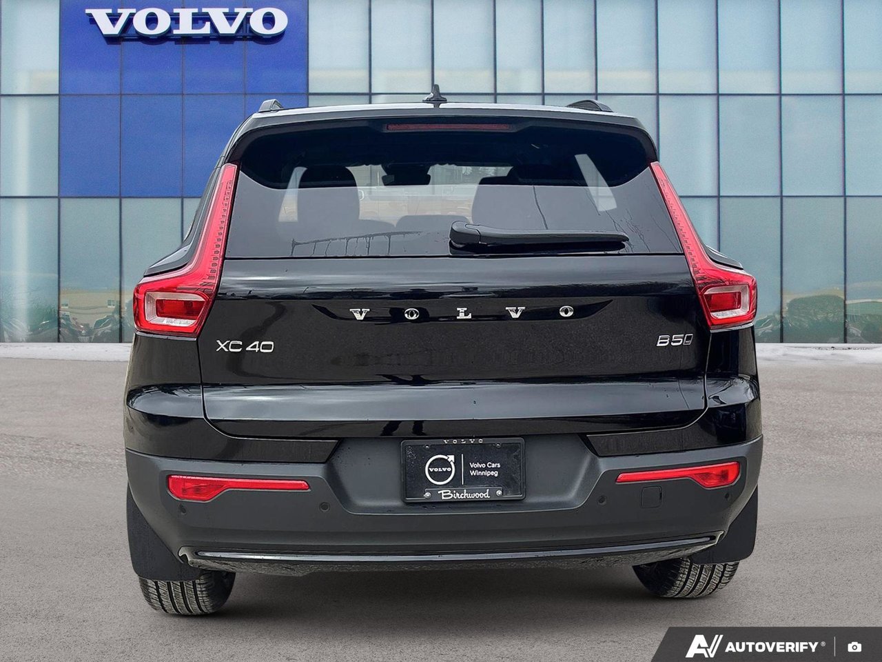 2026 Volvo XC40 Core Dark Theme-3