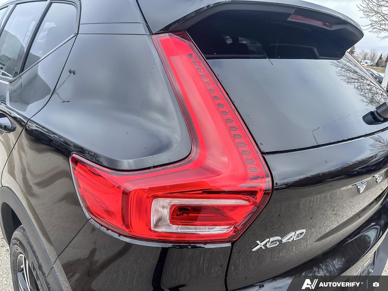 2026 Volvo XC40 Core Dark Theme-12