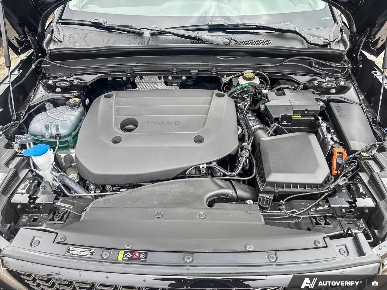 2026 Volvo XC40 Core Dark Theme-7