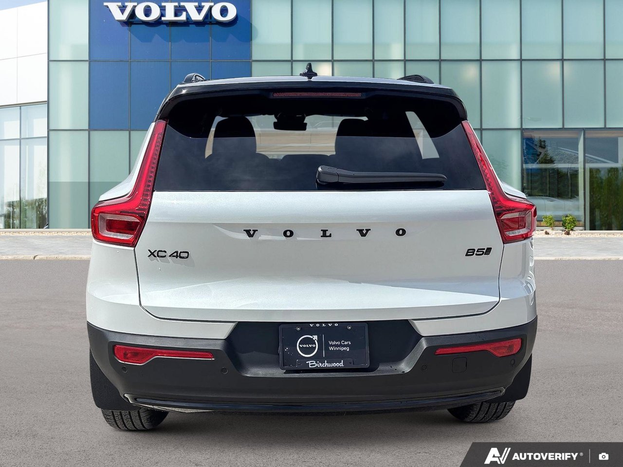 2026 Volvo XC40 Ultra Black Edition-3