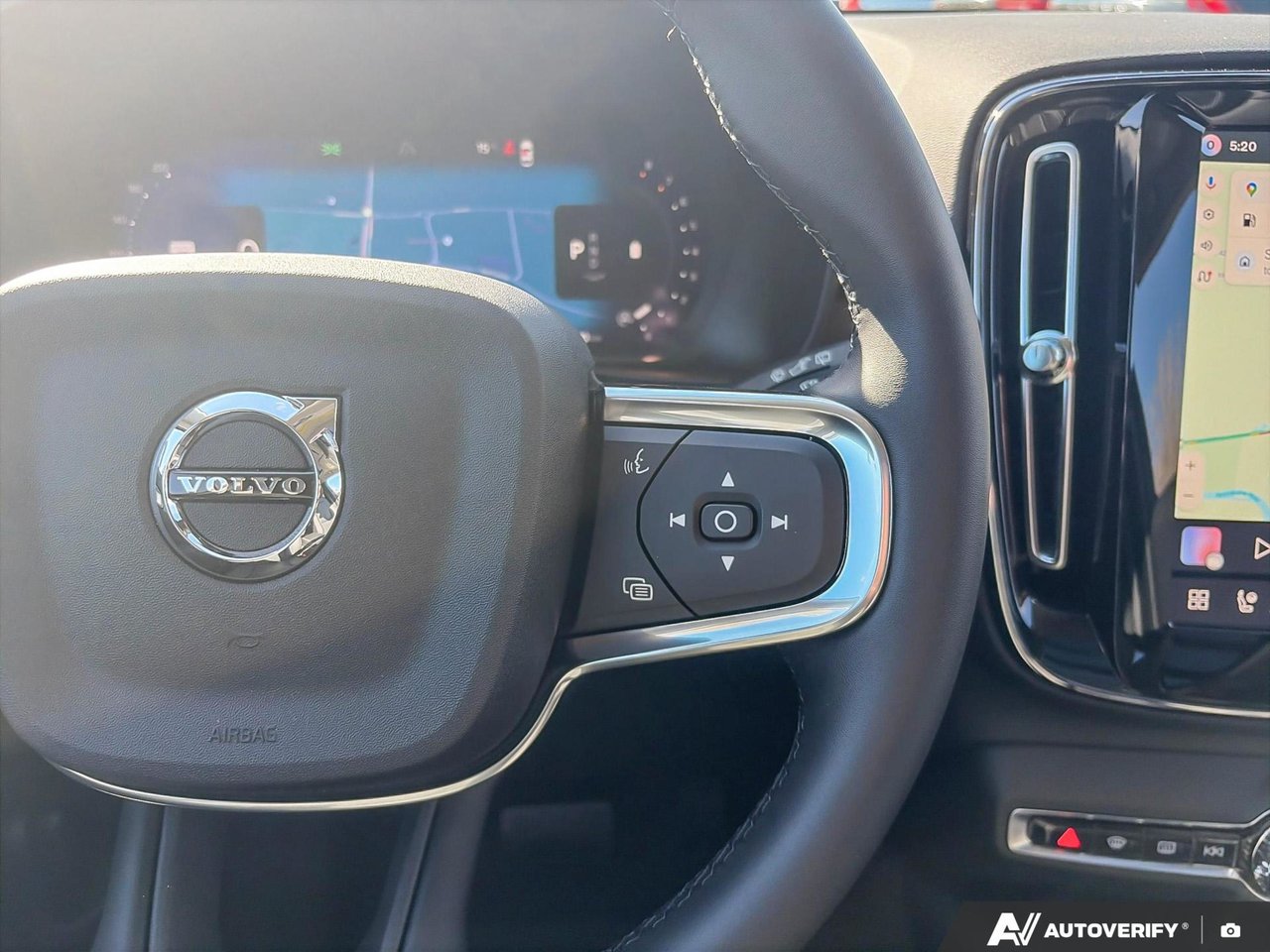 2026 Volvo XC40 Core Dark Theme-16