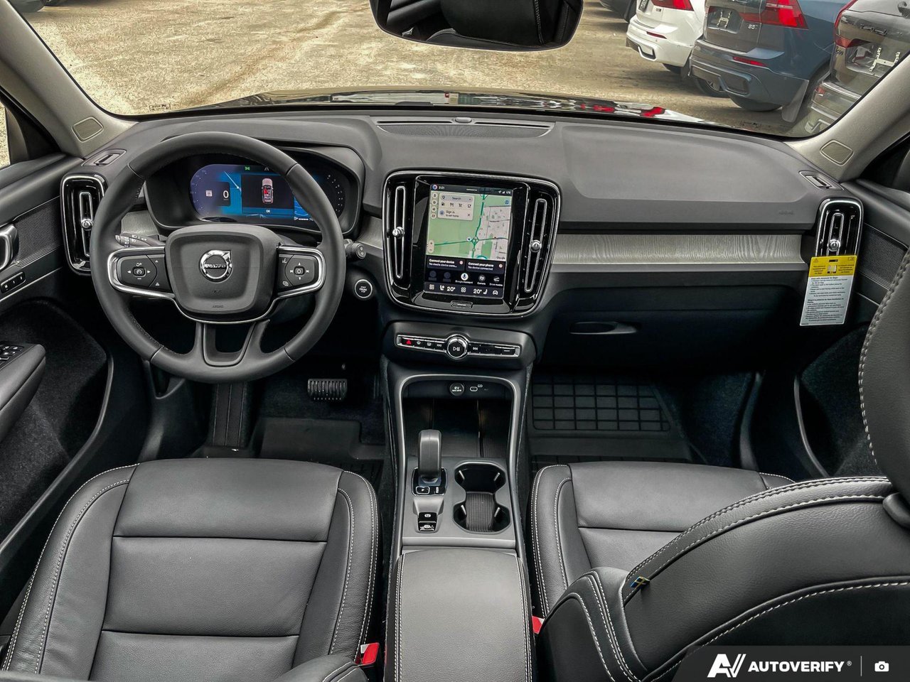 2026 Volvo XC40 Core Dark Theme-24