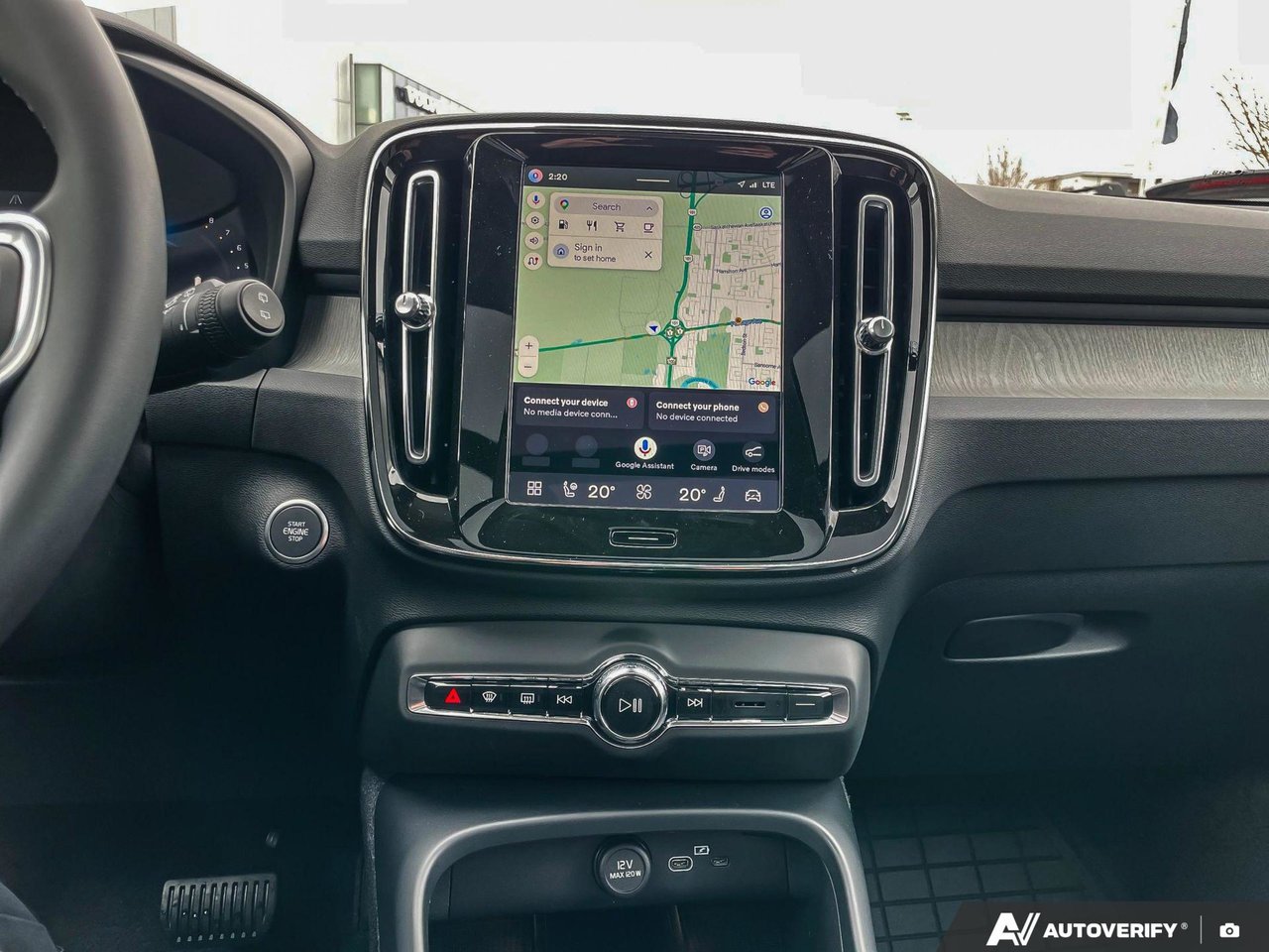 2026 Volvo XC40 Core Dark Theme-19