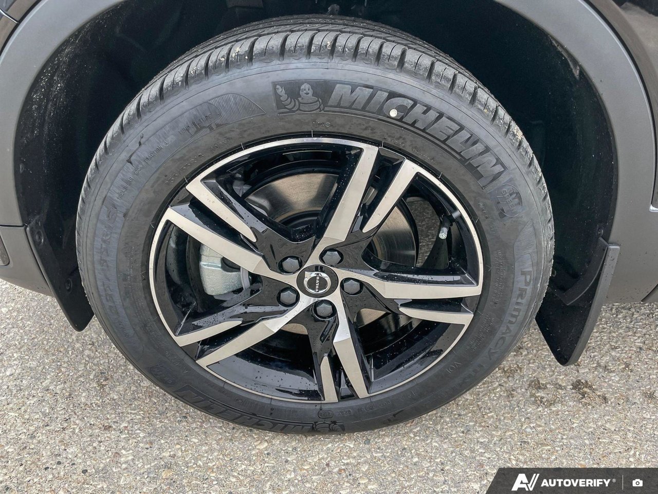 2026 Volvo XC40 Core Dark Theme-9