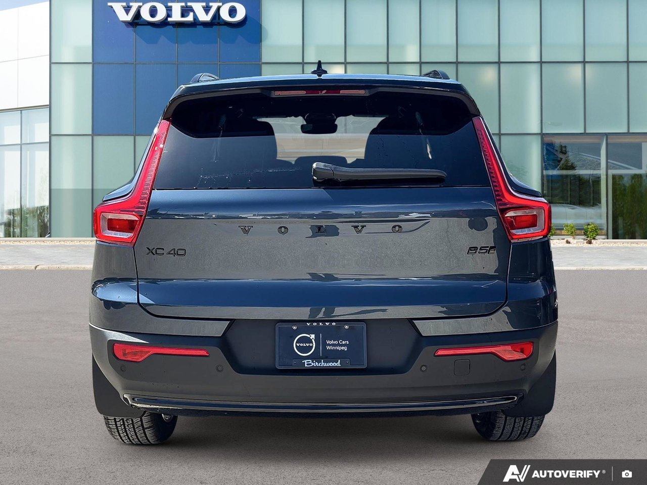 2026 Volvo XC40 Ultra Black Edition-3
